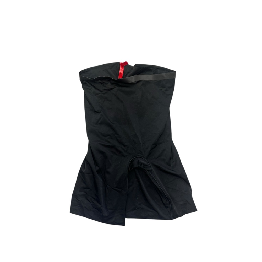 Spanx Hide‎ & Sleek Women's Shaping Shorts Black Size Medium
